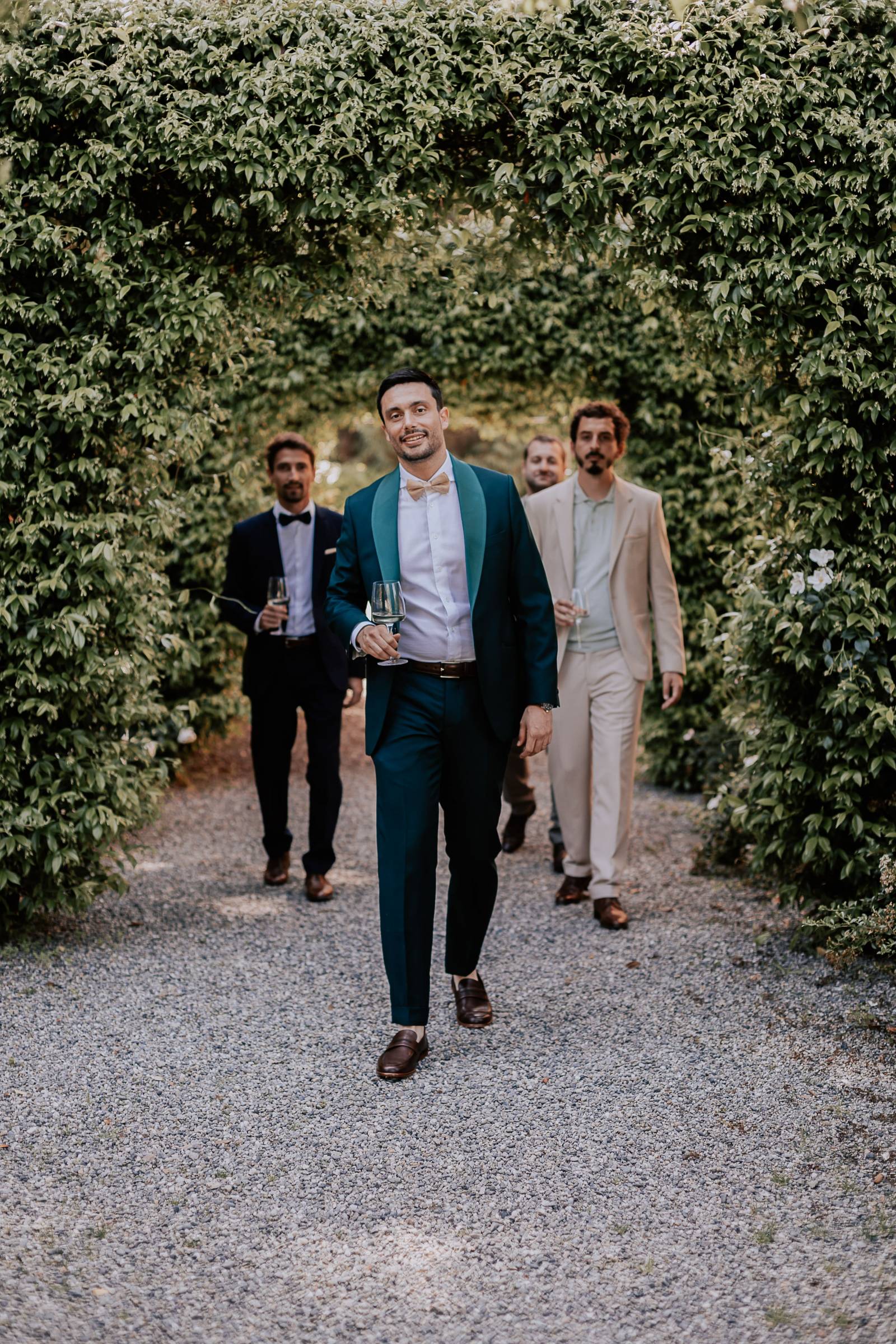 mariage_smoking_sur_mesure_vert_satin_ton_sur_ton