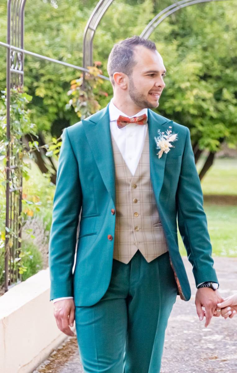 gilet de mariage homme couleur claire beige depareille costume vert anglais sur mesure tailleur yvelines carat saint germain en laye