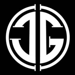 Photographe, retoucheur et vidéaste_ jeremy_goguillon